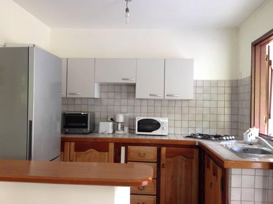 Appartement Café - F3 à Sainte-anne Sainte-Anne (Grande-Terre)
